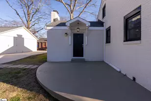 324 Grove Rd, Greenville, SC 29605 - Photo 3