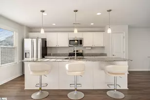 6 Glad St, Greenville, SC 29605 - Photo 9