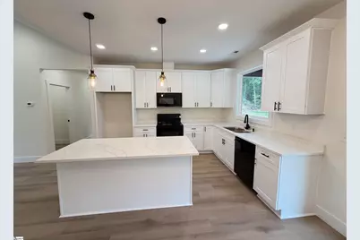 169 Susans Road, Gaffney, SC 29341 - Photo 5