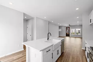 33 Leander Dr, Greer, SC 29651 - Photo 9