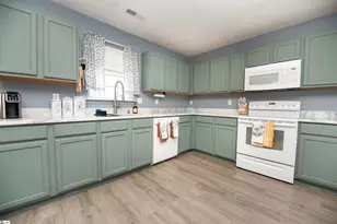 220 Garfield Ln, Simpsonville, SC 29681 - Photo 9