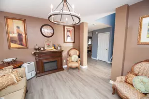 220 Garfield Ln, Simpsonville, SC 29681 - Photo 3