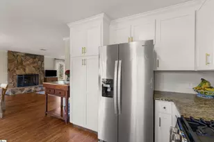 408 Camelot Dr, Simpsonville, SC 29681 - Photo 11