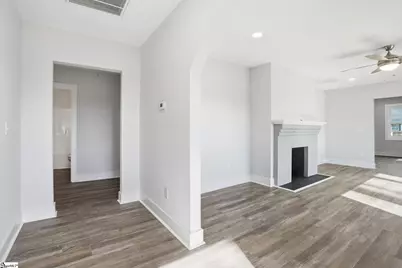 112 E Parker Road, Greenville, SC 29611 - Photo 3