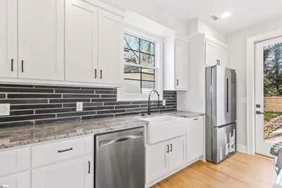 113 Market Bay Court, Simpsonville, SC 29681 - Photo 9