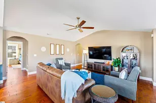 22 Macle Ct, Travelers Rest, SC 29690 - Photo 3