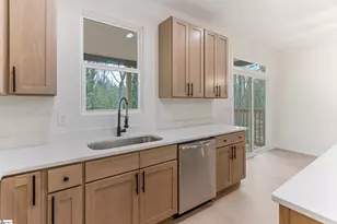 3388 E Croft Cir, Spartanburg, SC 29302 - Photo 9