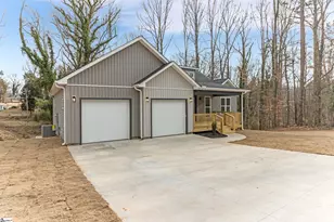 3388 E Croft Cir, Spartanburg, SC 29302 - Photo 3