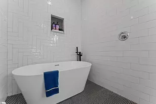 356 W Caroline St, Greenville, SC 29611 - Photo 17