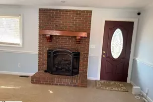 15 Fairlawn Cir, Greenville, SC 29617 - Photo 9