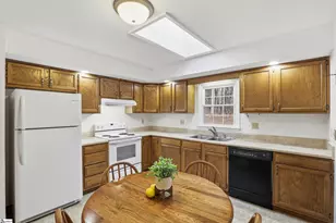 465 Mountain Laurel Dr, Columbus, NC 28722 - Photo 5