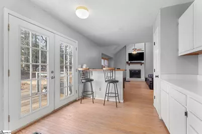 204 Burwood Drive, Simpsonville, SC 29681 - Photo 7