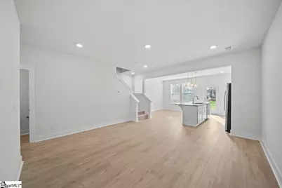 517 W Norvell Court, Spartanburg, SC 29307 - Photo 9