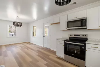 112 Camelot Drive, Belton, SC 29627 - Photo 11