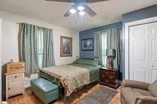 342 N Hampton Ave, Calhoun Falls, SC 29628 - Photo 9