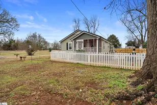 342 N Hampton Ave, Calhoun Falls, SC 29628 - Photo 23