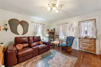 342 N Hampton Avenue, Calhoun Falls, SC 29628 - Photo 3