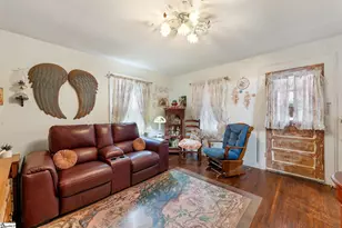 342 N Hampton Ave, Calhoun Falls, SC 29628 - Photo 3