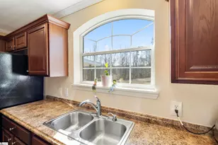 332 Brookview Dr, Gray Court, SC 29645 - Photo 7