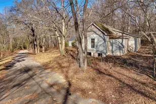 142 McGill St, Pacolet, SC 29372 - Photo 3