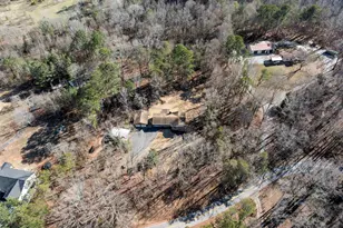 1240 Dickson Rd, Campobello, SC 29349 - Photo 5