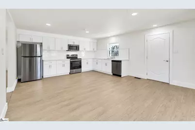 805 W Fairview Avenue, Gaffney, SC 29341 - Photo 5