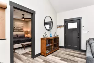 71 Dorsey Ave, Greenville, SC 29611 - Photo 9