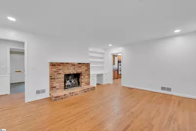 401 Southway Street, Easley, SC 29640 - Photo 9