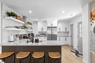 54 Allen St, Greenville, SC 29605 - Photo 11