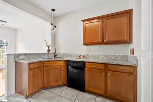 413 Twist Cir, Mauldin, SC 29662 - Photo 7