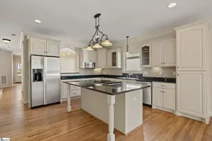 21 Kershaw Ct, Greenville, SC 29607 - Photo 15