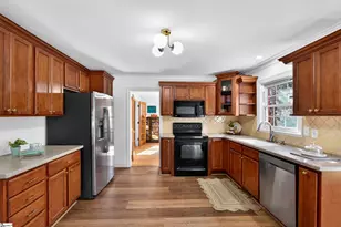 308 Beechwood Dr, Spartanburg, SC 29307 - Photo 7