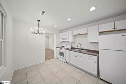 125 Westover Drive, Spartanburg, SC 29306 - Photo 9