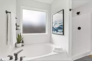 102 Millbrook Cir, Taylors, SC 29687 - Photo 11