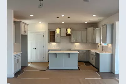 1018 Fox Hollow Street, Spartanburg, SC 29303 - Photo 3