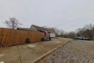 1013 Pearson Rd, Woodruff, SC 29388 - Photo 37