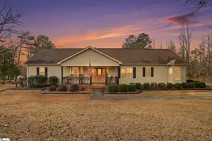 110 Indian Ridge Dr, Laurens, SC 29360 - Photo 1