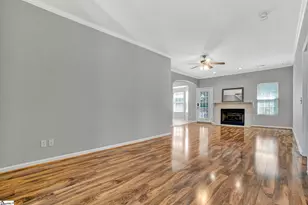 298 N Orchard Dr, Taylors, SC 29687 - Photo 5