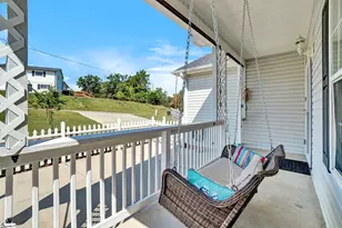 298 N Orchard Dr, Taylors, SC 29687 - Photo 3