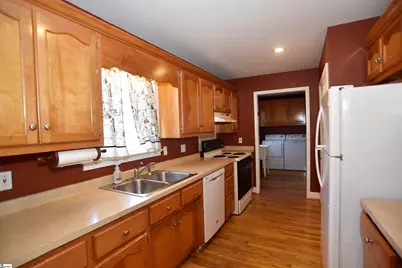 115 Willis Road, Taylors, SC 29687 - Photo 7