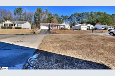 126 Brookwood Drive, Landrum, SC 29356 - Photo 7