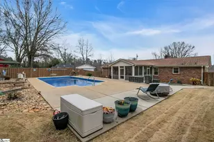 305 Clay St, Easley, SC 29642 - Photo 45