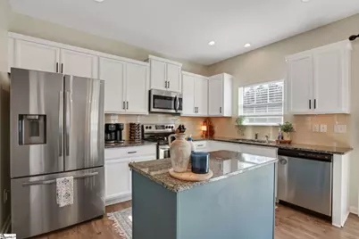 208 Addelstone Circle, Fountain Inn, SC 29644 - Photo 5