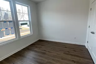 19 Halsey St, Central, SC 29630 - Photo 5