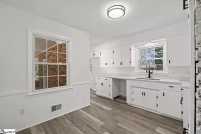 305 Weblin Street, Spartanburg, SC 29306 - Photo 7