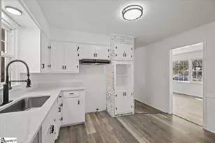 305 Weblin St, Spartanburg, SC 29306 - Photo 9