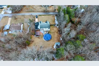 137 Hillside Circle, Easley, SC 29640 - Photo 3