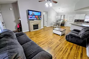 137 Hillside Cir, Easley, SC 29640 - Photo 7