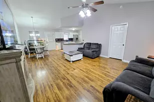 137 Hillside Cir, Easley, SC 29640 - Photo 11