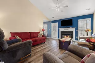 9 Pheasant Ridge Dr, Taylors, SC 29687 - Photo 3